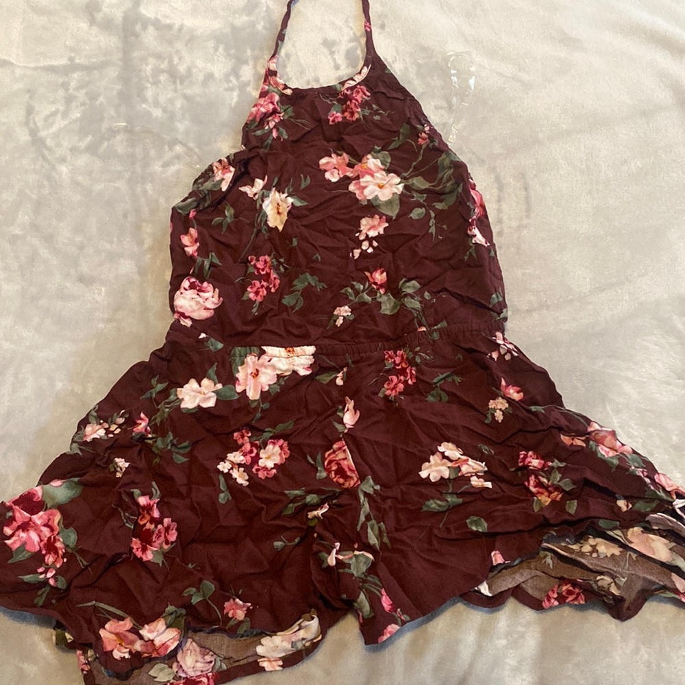 Children’s Place open back romper. Size M(7/8)